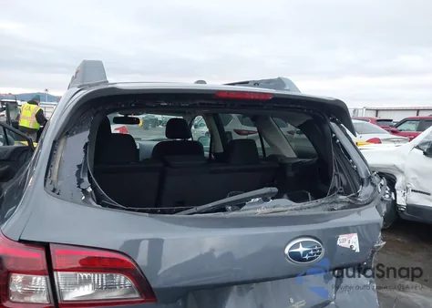 2015 Subaru Outback 2.5I Premium z USA, uszkodzony, nr VIN 4S4BSACC3F3228222